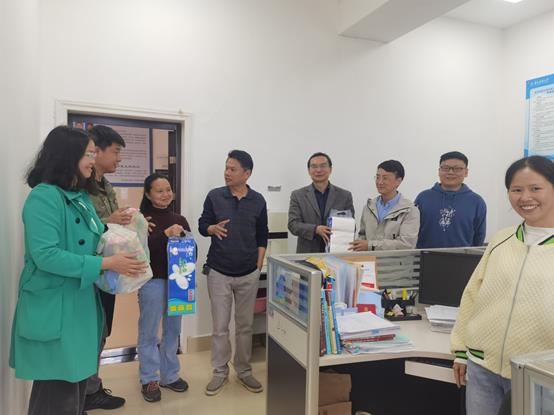 说明: F:\公司办公室2017—2020\会议照片和资料\2023年照片\2023.04.30 五一节走访\照片\IMG_20230428_100649_1.jpg