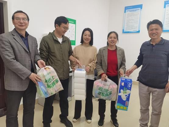 说明: F:\公司办公室2017—2020\会议照片和资料\2023年照片\2023.04.30 五一节走访\照片\IMG_20230428_101036.jpg